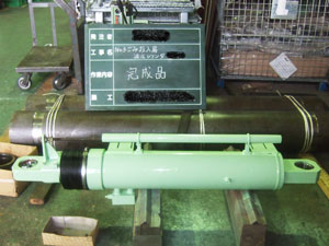 清掃工場向け油圧シリンダー Φ180x600st